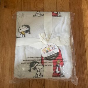 Snoopy Peanuts Themed Blanket